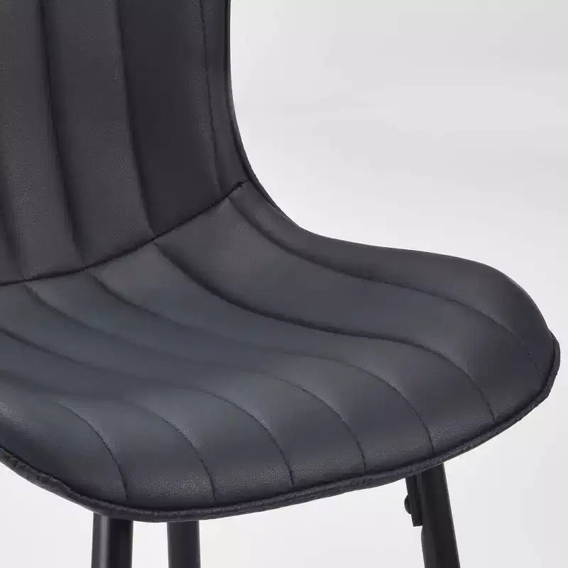 Set di 2 sedie da pranzo in similpelle con gambe in metallo, sedie da cucina e sala da pranzo nere