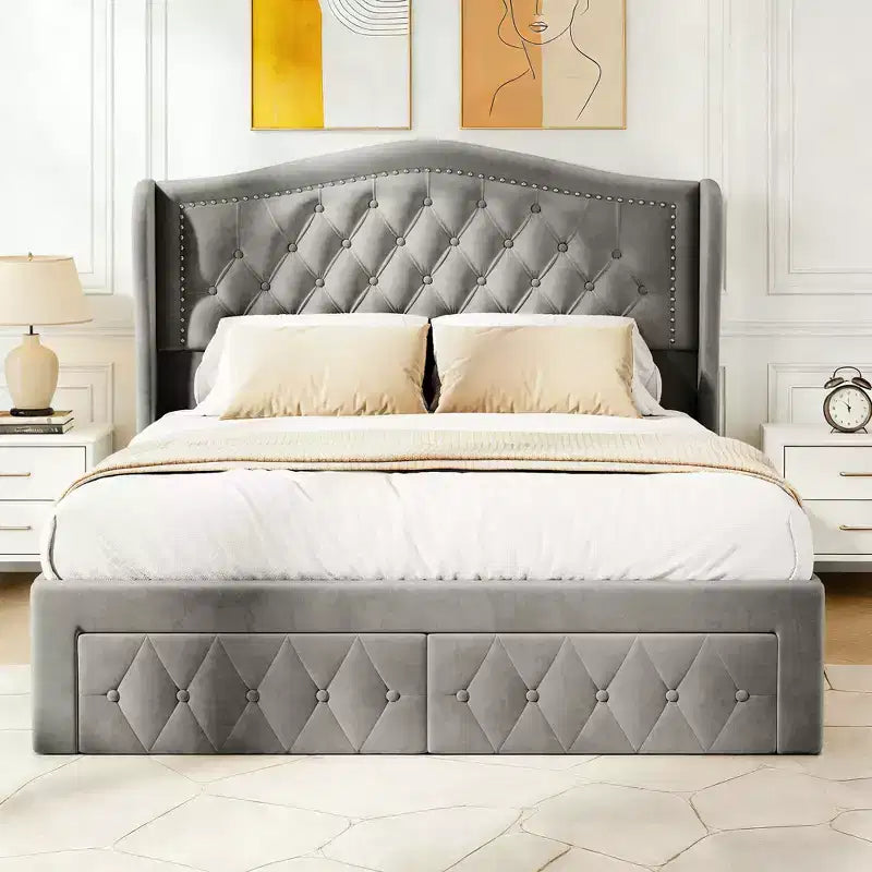 Struttura Letto Matrimoniale (Queen Size), Letto a Piattaforma Rivestito in Velluto - Testiera Alta 133,6 cm con Alette e Trapuntatura Verticale, 2 Cassetti Contenitore, Nessun Sommier a Molle Necessario